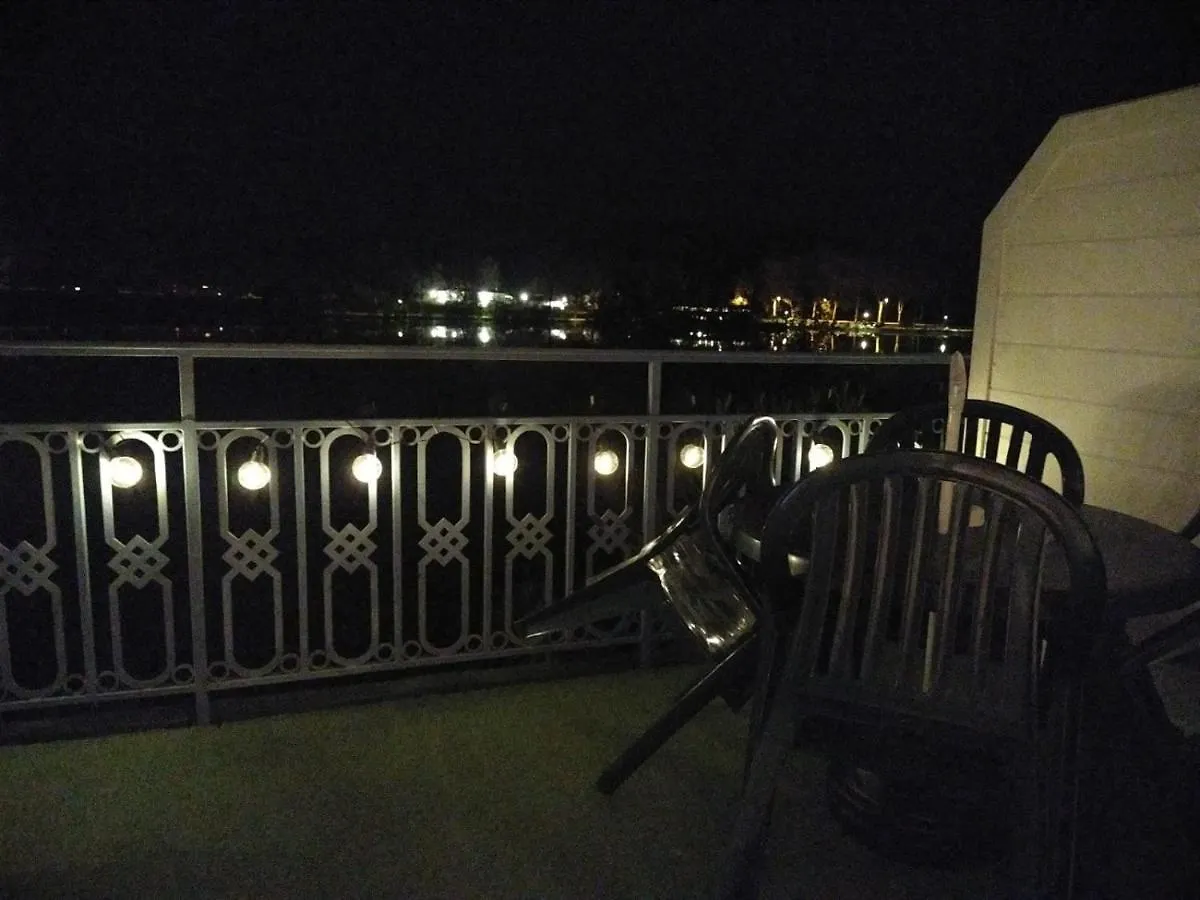 Appartement Au Calme Face Au Lac Marciac
